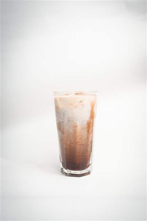 آیس موکاچینو با شیر گیاهی