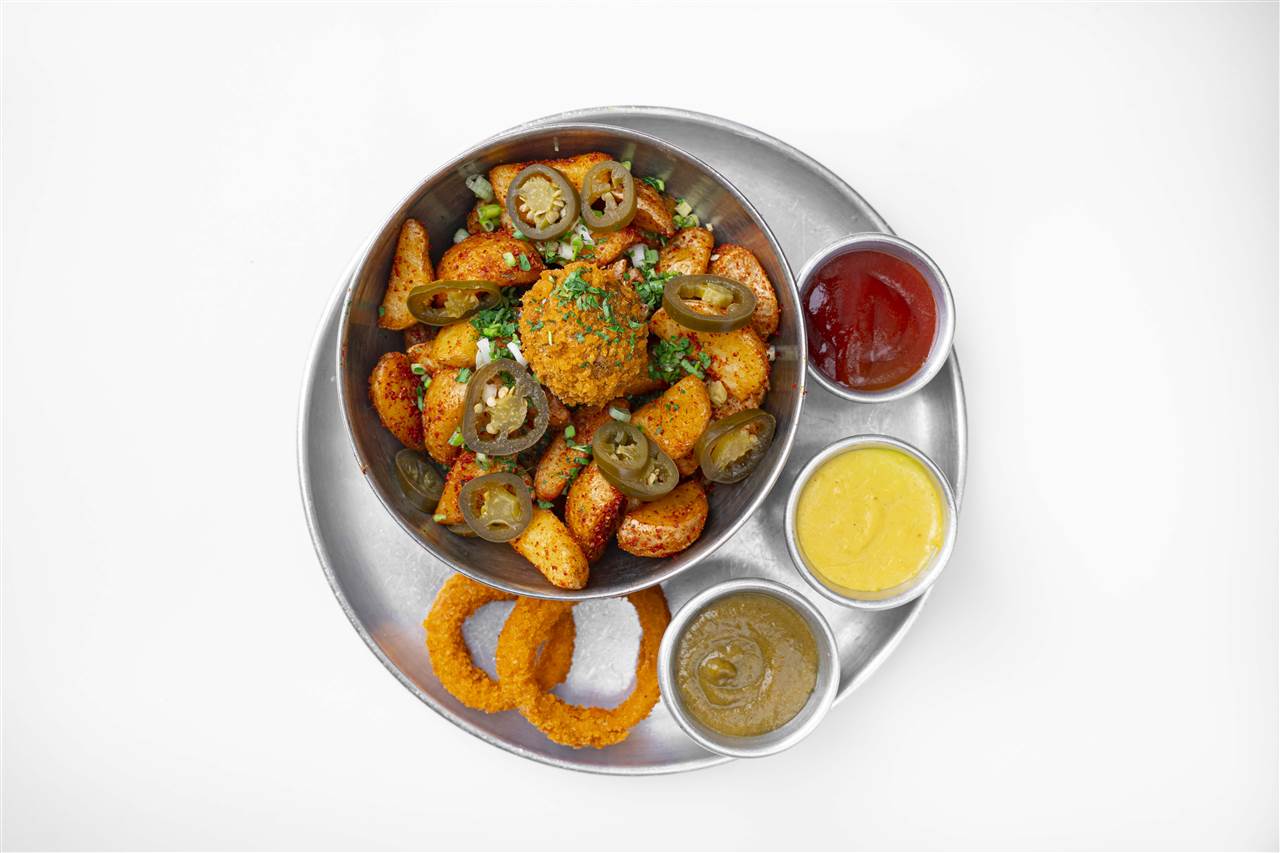 بشقاب سیب زمینی سرخ کرده